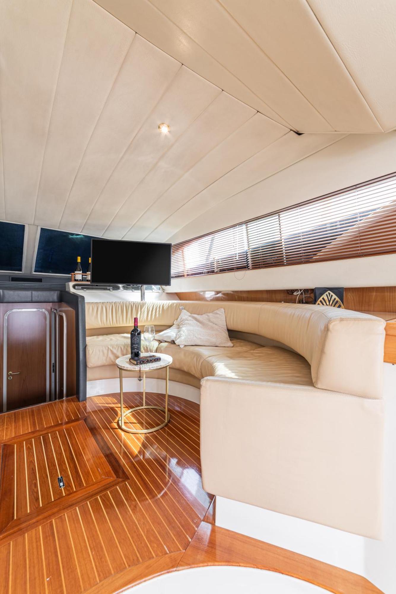 "Ultima" Love Boat Bari Exterior foto